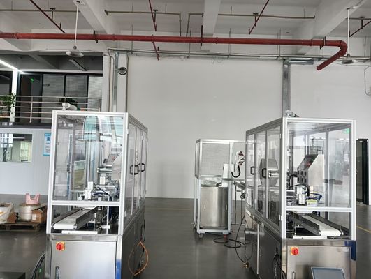 Καλή τιμή. Μηχανή αυτόματης συσκευασίας με κινητήρα σερβοκινητήρα για ακριβή δέσμευση και χωρίς διαρροή υλικού κατά τη διάρκεια της επεξεργασίας σε απευθείας σύνδεση