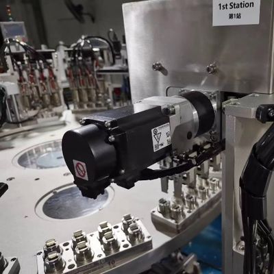 Καλή τιμή. Ελεγχόμενη από PLC μηχανή συναρμολόγησης Euro Cap για την απολέπιση των φιαλίδων φιαλίδων από φιαλίδες σε απευθείας σύνδεση