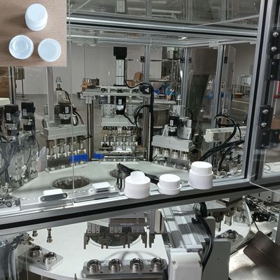 Προσαρμοσμένη χωρητικότητα Ημερήσιες ανάγκες Συγκρότημα Μηχανή για πλυντήριο απορρυπαντικών Καπάκι μπουκάλια αυτόματη μηχανή βελονισμού