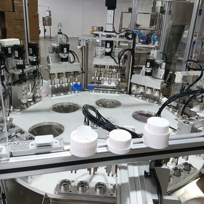 Μη τυποποιημένο Προσαρμοσμένο Μπουκάλι Απορρυπαντικού Πλυντηρίου Αυτόματη Μηχανή Βιδώματος Καπακιού με Σερβοκινητήρα