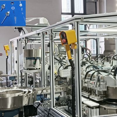 Μηχανή συναρμολόγησης ψεκαστήρα νερού μηχανή συναρμολόγησης πυροκροτητήρα ψεκαστήρα γραμμικό σύστημα μεταφοράς σιδηροτροχιάς συρρέων καθημερινές ανάγκες μηχανή συναρμολόγησης για ακριβή θέση