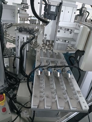 Καλή τιμή. Μηχανή συναρμολόγησης ελικοπτέρου, καπάκι γάλακτος και καπάκι χυμού σε απευθείας σύνδεση